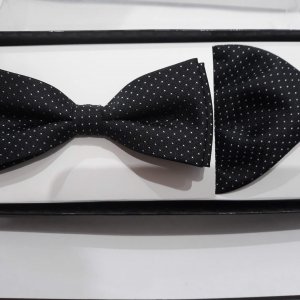 Zestaw mucha plus poszetka czarno biała