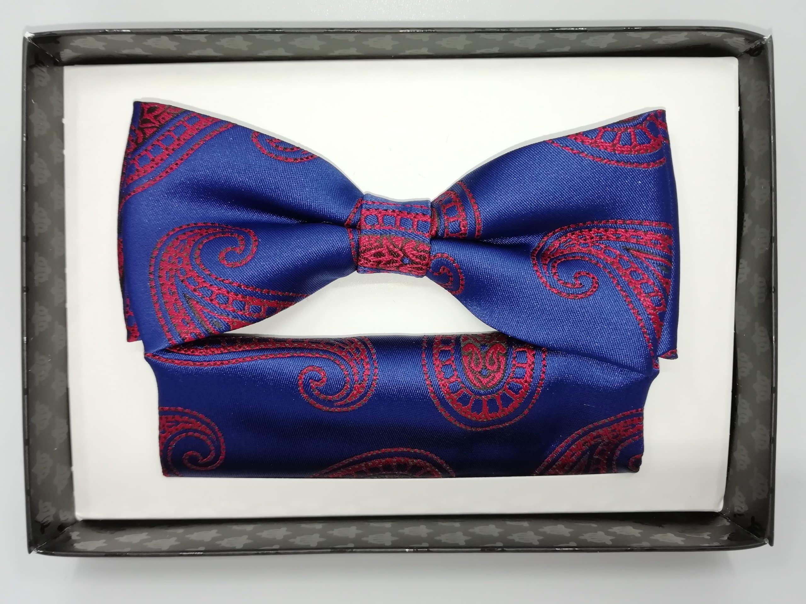 Mucha z poszetka granatowa - bordowa - tłoczona