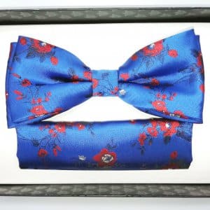 Mucha z poszetką szafirowa - kwiaty czerwone