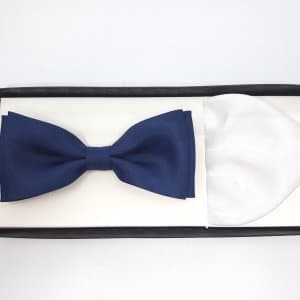 Mucha Granatowa z poszetką białą gładka