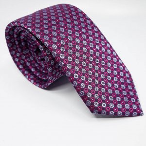 Elegancki Krawat Różowy w Kwiatki