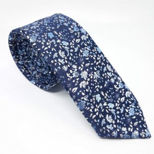 Elegancki Krawat Granatowy Drobny Kwiatowy Wzór